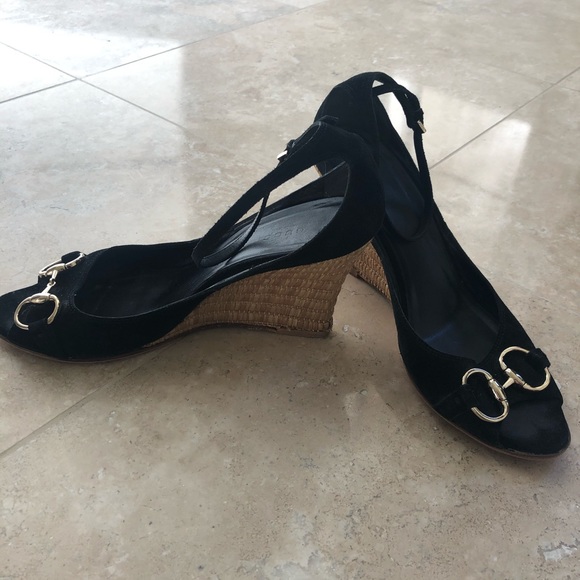 GUCCI horse bit suede wedge heels - Picture 3 of 8